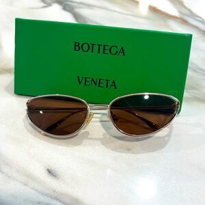 Bottega Veneta BV1130s Color rose gold brown (003)